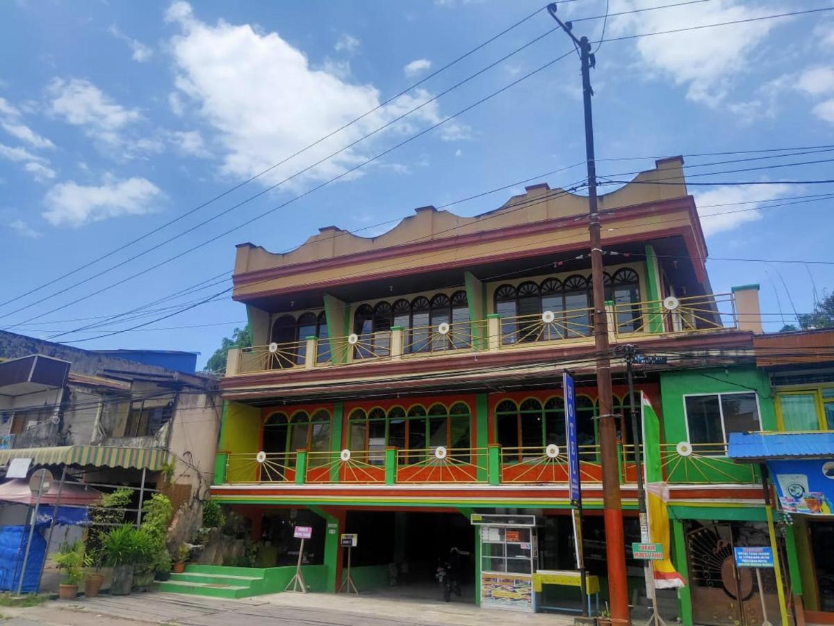 Oyo 90041 Hotel Sinar Lumayan Syariah 발릭파판 외부 사진