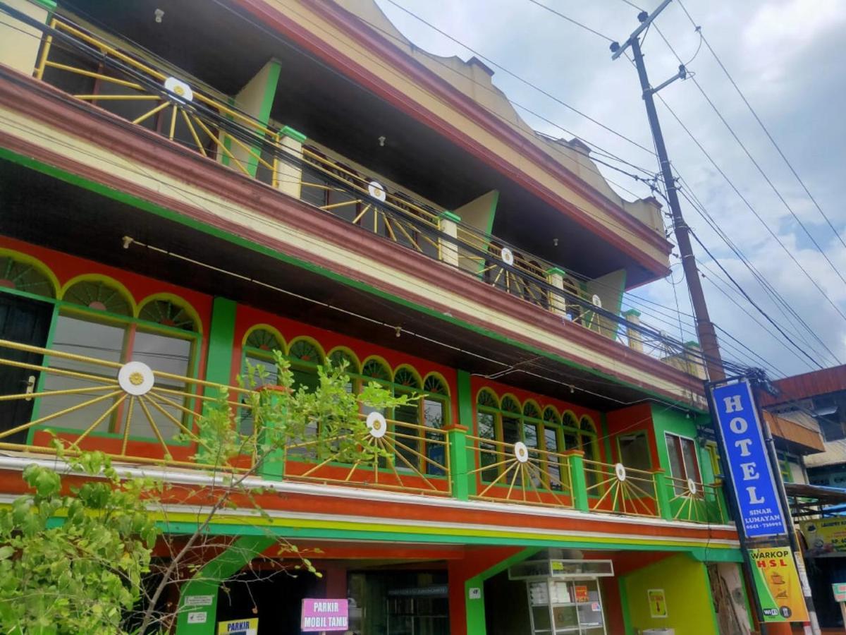 Oyo 90041 Hotel Sinar Lumayan Syariah 발릭파판 외부 사진
