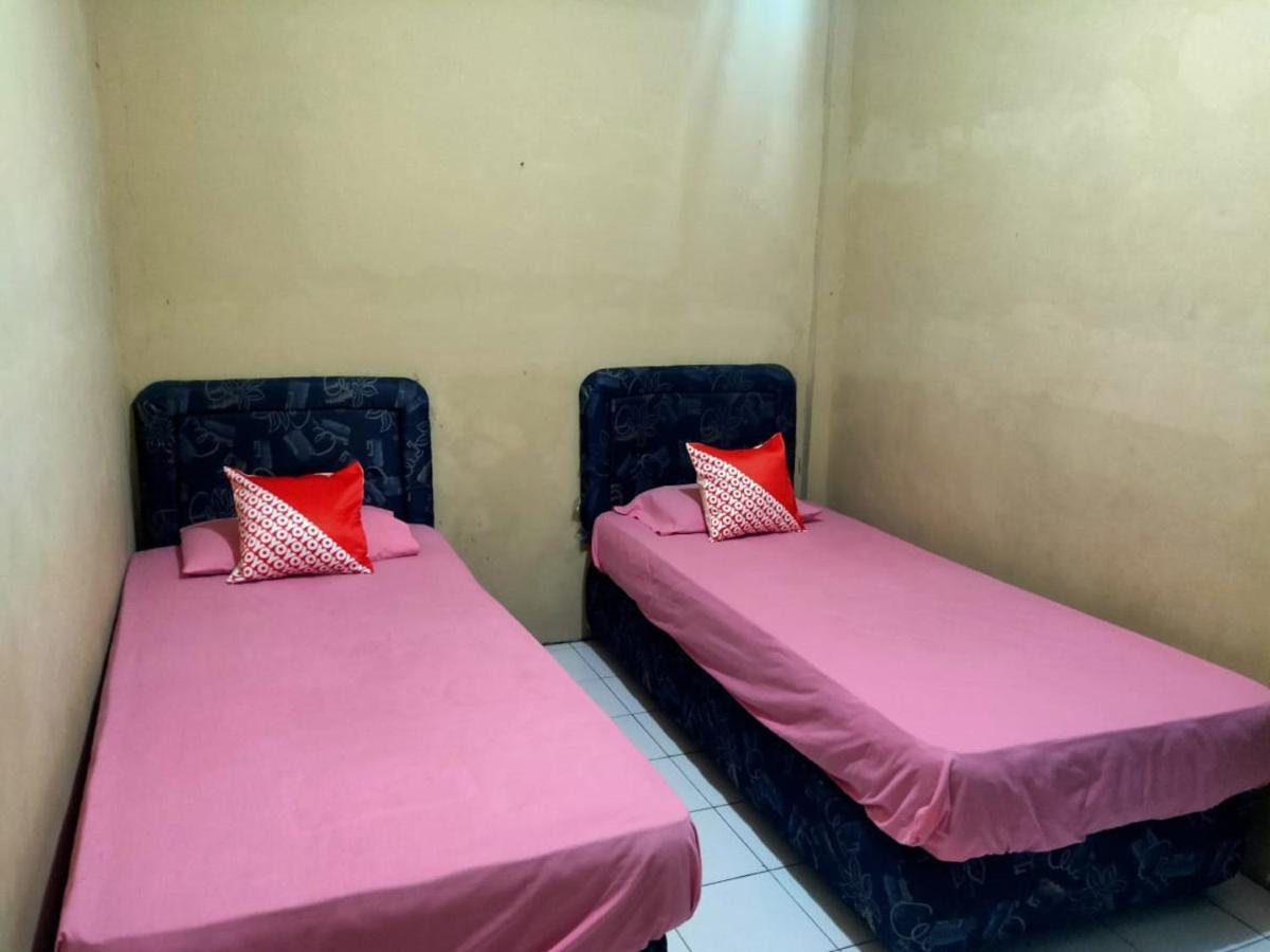 Oyo 90041 Hotel Sinar Lumayan Syariah 발릭파판 외부 사진
